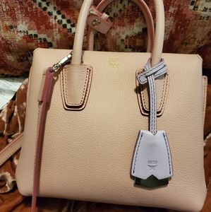 MCM Mini Milla in Pink